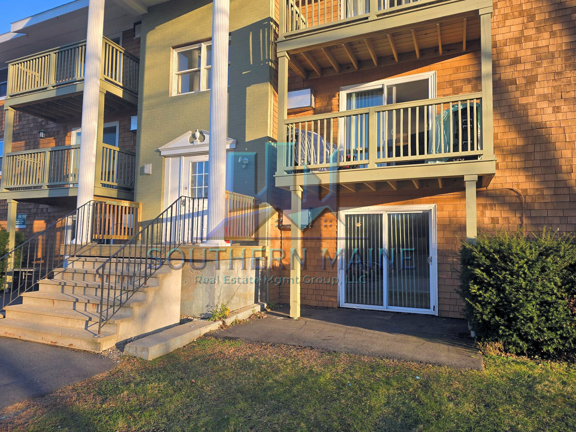 576 Riverside Drive - 3