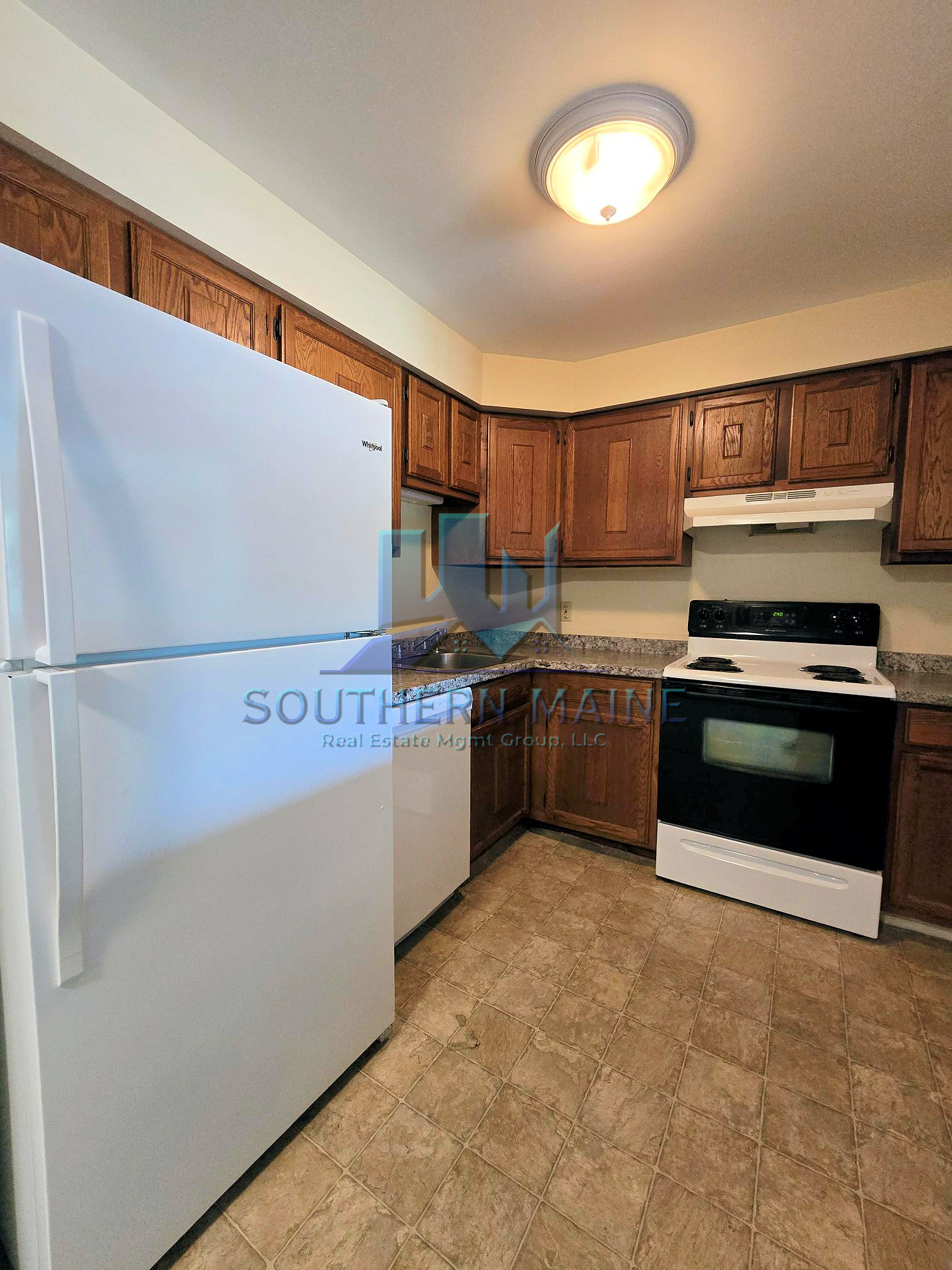 576 Riverside Drive - 7
